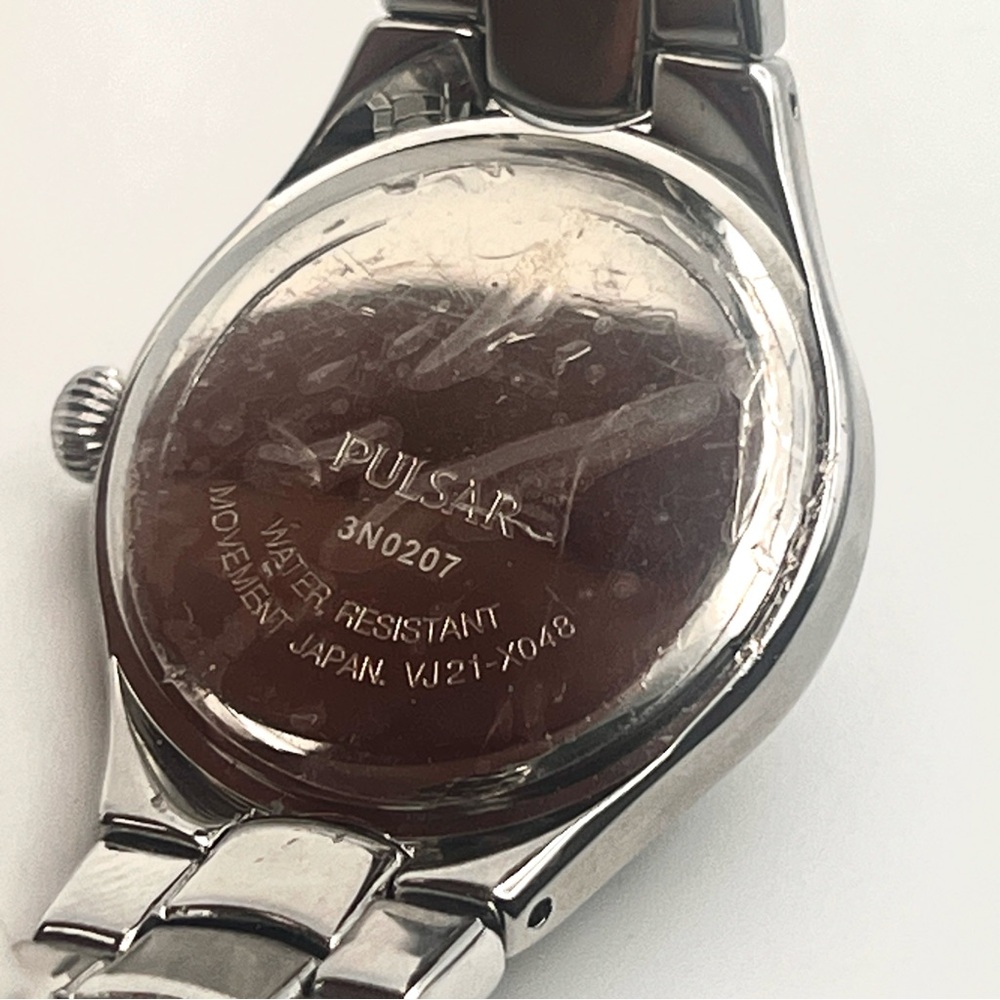 Womens Watch Pulsar Silver and Black with Crystal Accents 5.5 Wrist New Battery - Picture 7 of 11